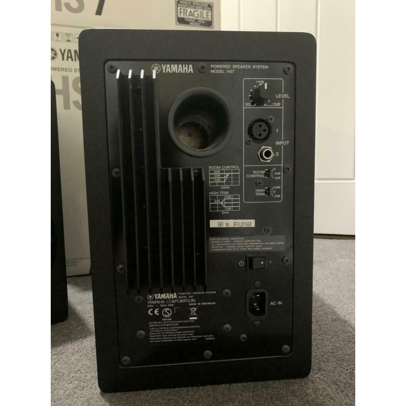 Yamaha HS7 Studio Monitors