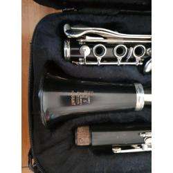 Clarinet bossey and hawkes regent gator case