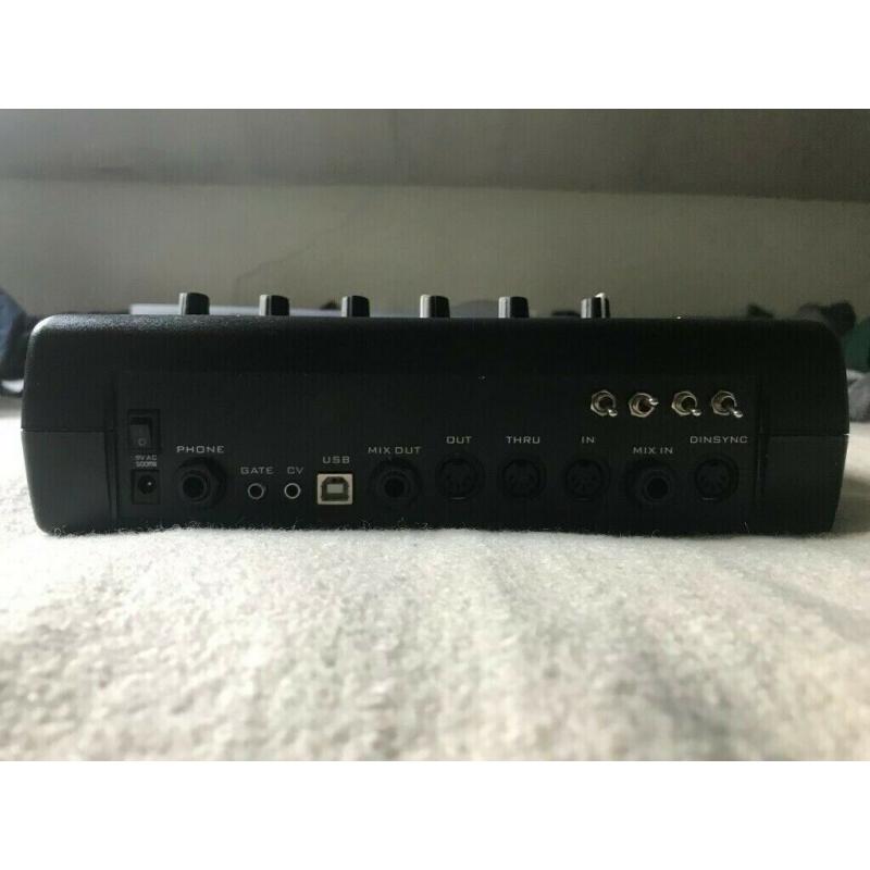Roland TB 303 Clone - Mode Machines Xoxbox + 4 Mods Rare!