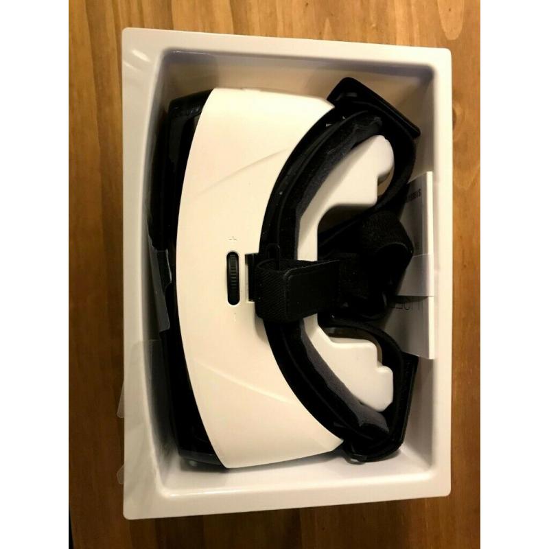 Samsung Gear VR (Used, Working)