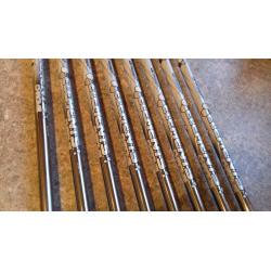 Wilson D200 Iron Set
