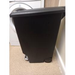 Simple human bin 40 litre