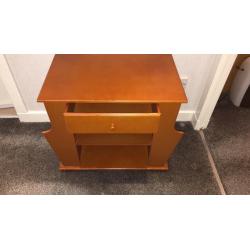 Magazine rack unit with drawer