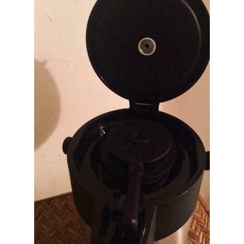 Hot water / coffee pump dispenser for travel or office