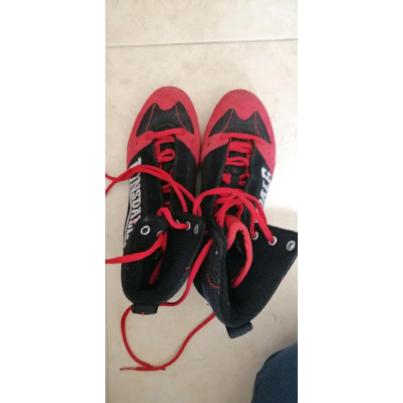 Boxing boots