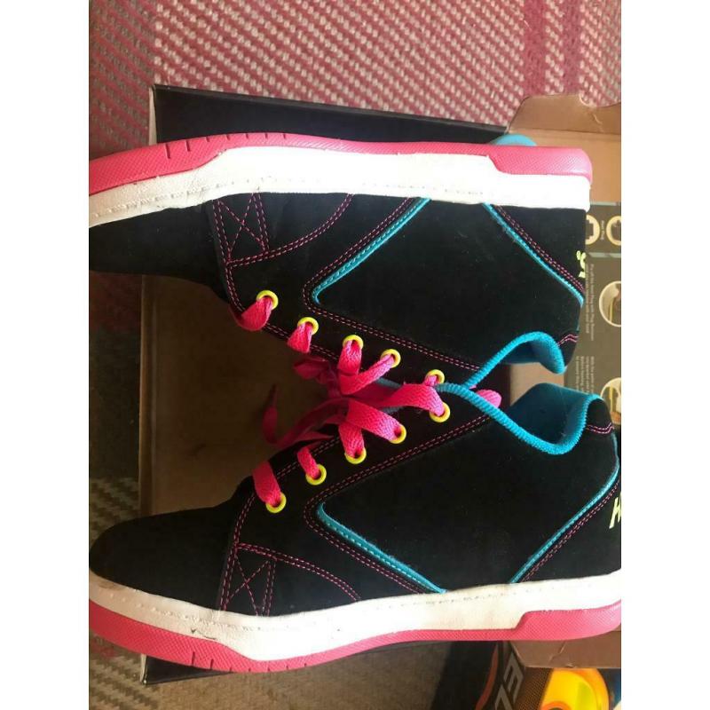 Heelys size 5 hardly worn