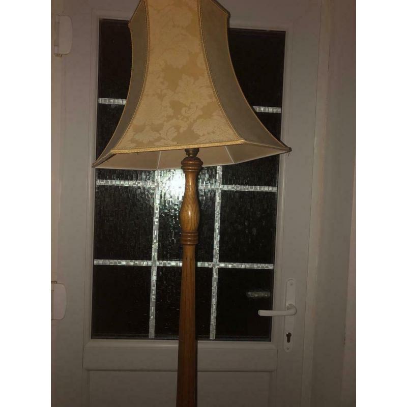 Antique Wooden lamp stand / include lamp shade-