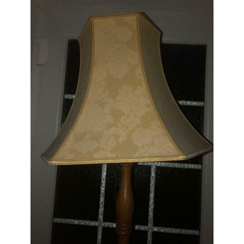 Antique Wooden lamp stand / include lamp shade-