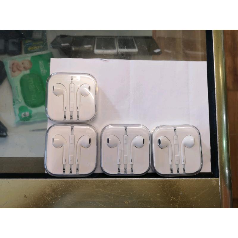 Original APPLE IPHONE 5, 5S, 6, 6S EAR PHONES, HANDSFREE