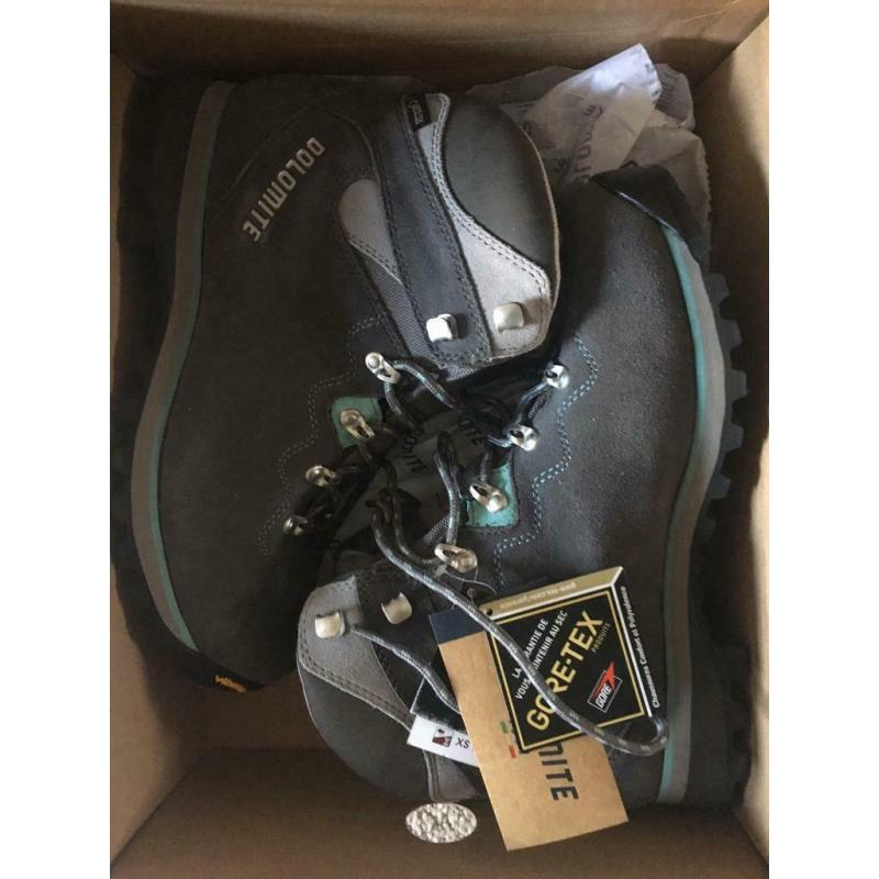 Dolomite Saint Moritz women?s, Graphite Grey/agate Green trecking mountain boots Size 7.5 UK NEW