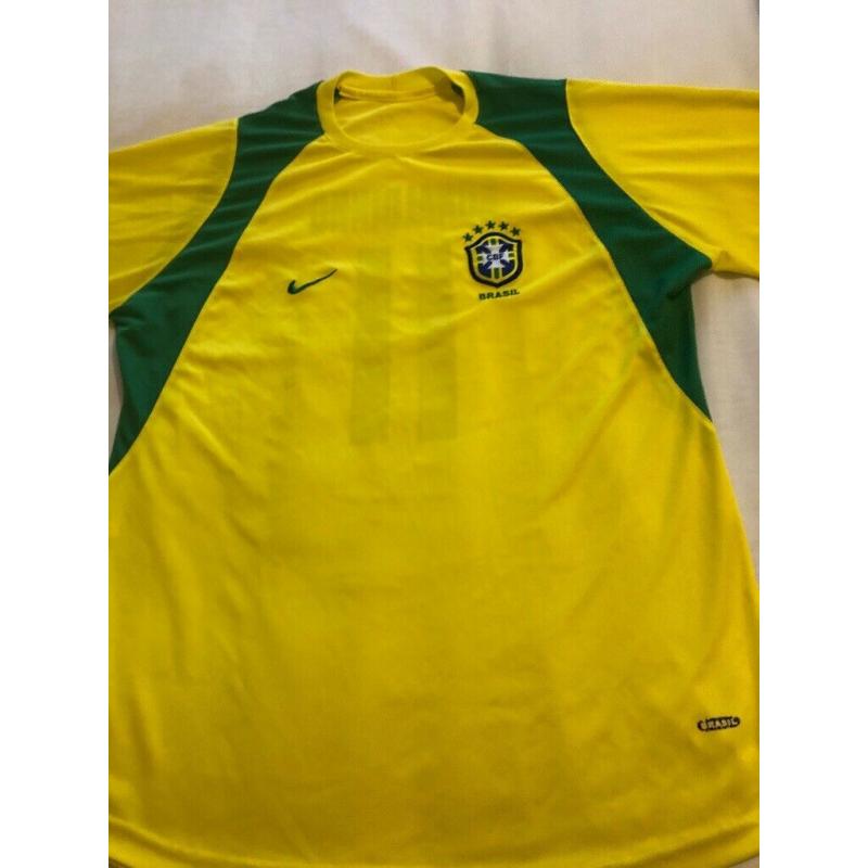 RONALDINHO 11 BRAZIL NIKE FOOTBALL SHIRT