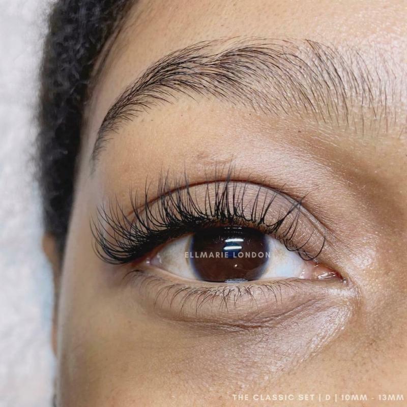 EYELASH EXTENSIONS - CLASSIC, HYBRID, RUSSAIN