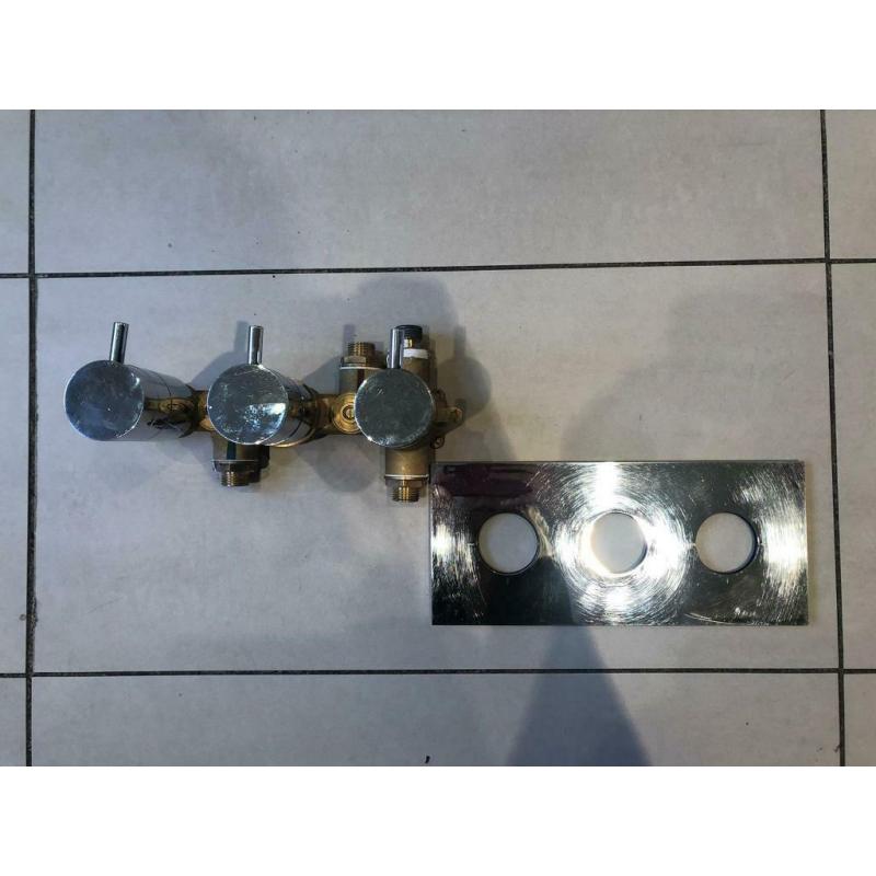 Thermostatic shower mixer valve (with 3 way diverter)