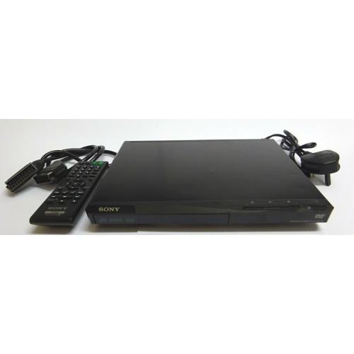 Sony DVP SR170 - DVD Player with Remote and SCART cable
