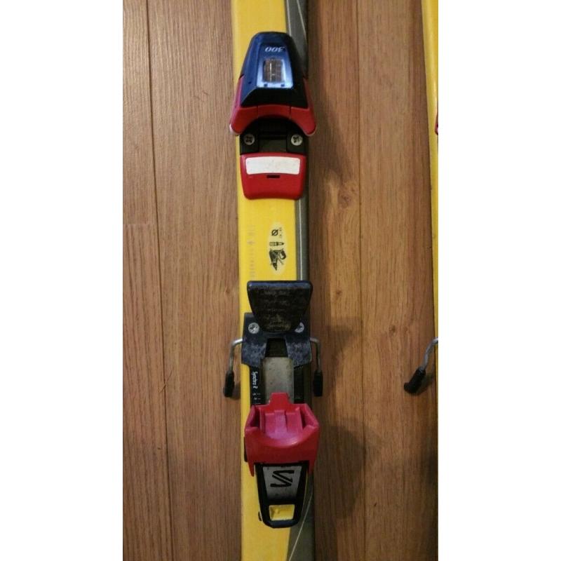 Skis - childs, 110cm length, approx 7 yrs