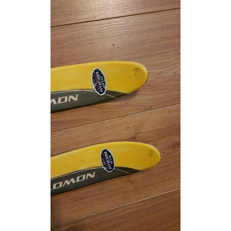 Skis - childs, 110cm length, approx 7 yrs