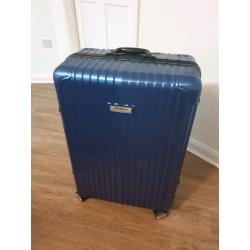 Self Weighing Suitcase 29