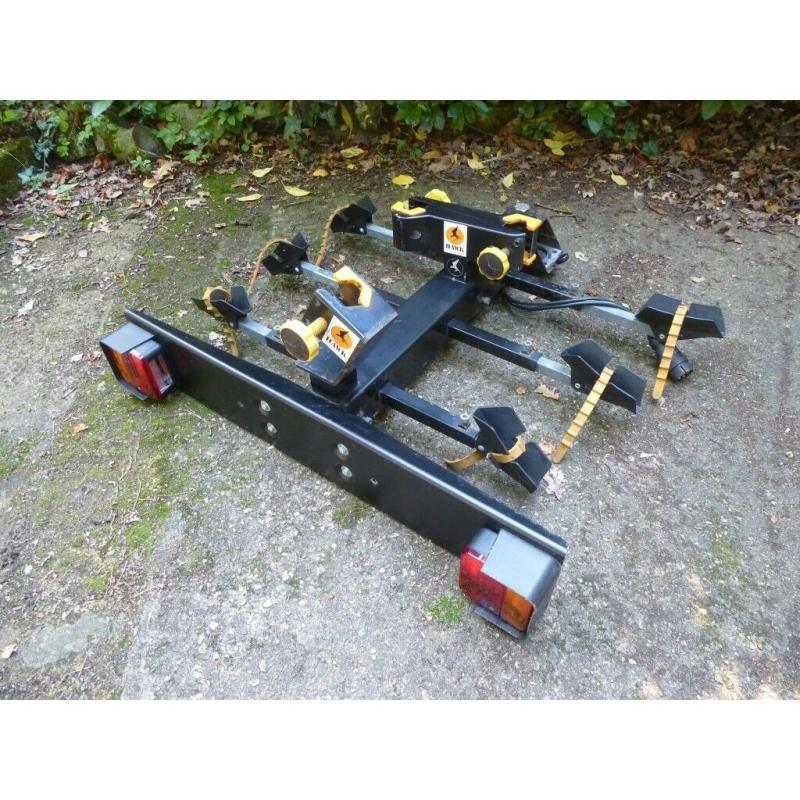 Car bike carrier for 3 bikes