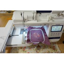 Brother Innovis NV2600 Embroidery & Sewing Machine & Embroidery Threads