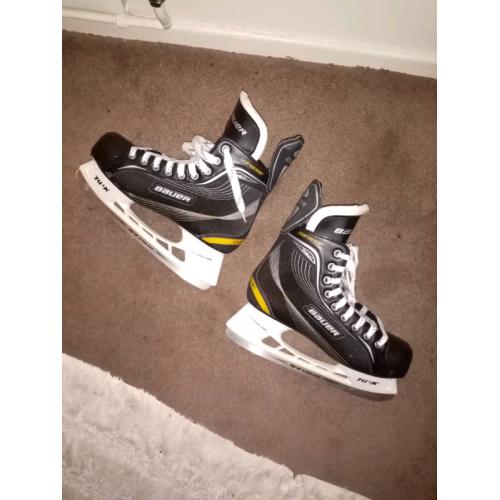 Bauer ice skates