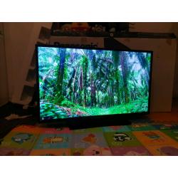 Slim 39in Panasonic TV Television Full HD 1080p boxed