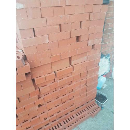 Class B engineering bricks