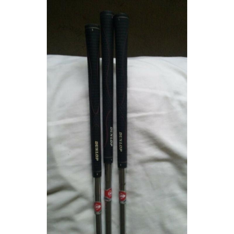Golf clubs (Dunlop tour)
