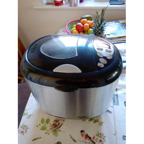 Morphy Richards Stainless steel breadmaker
