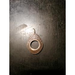 9 ct gold sovereign mount