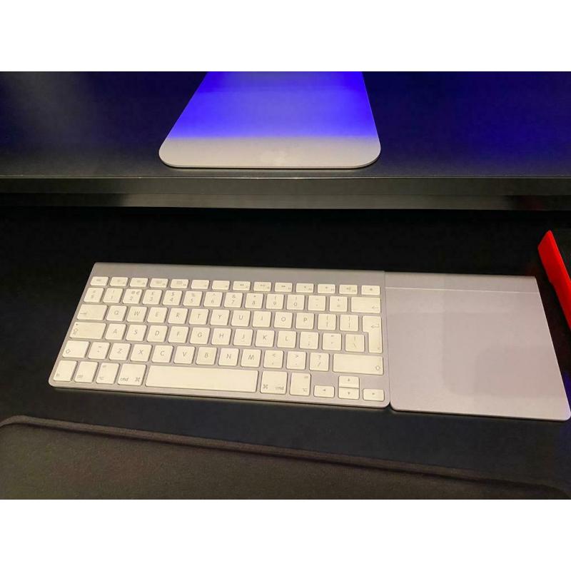 iMac (Retina 5K, 27-inch, Mid 2015)