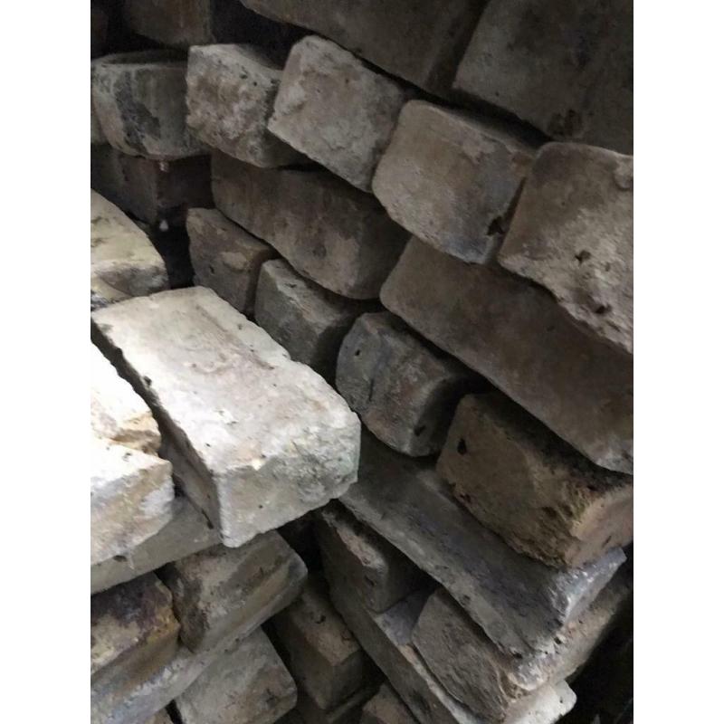 Old Reclaimed Yellow Stock Bricks Metric Size