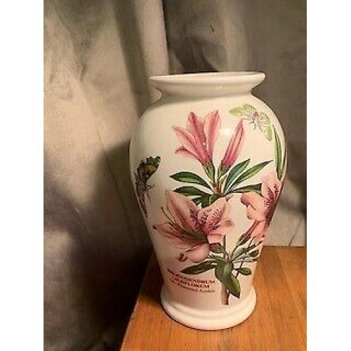 REDUCED PRICE! Portmeirion Vase - Stunning Garden &Butterflies design - NEW