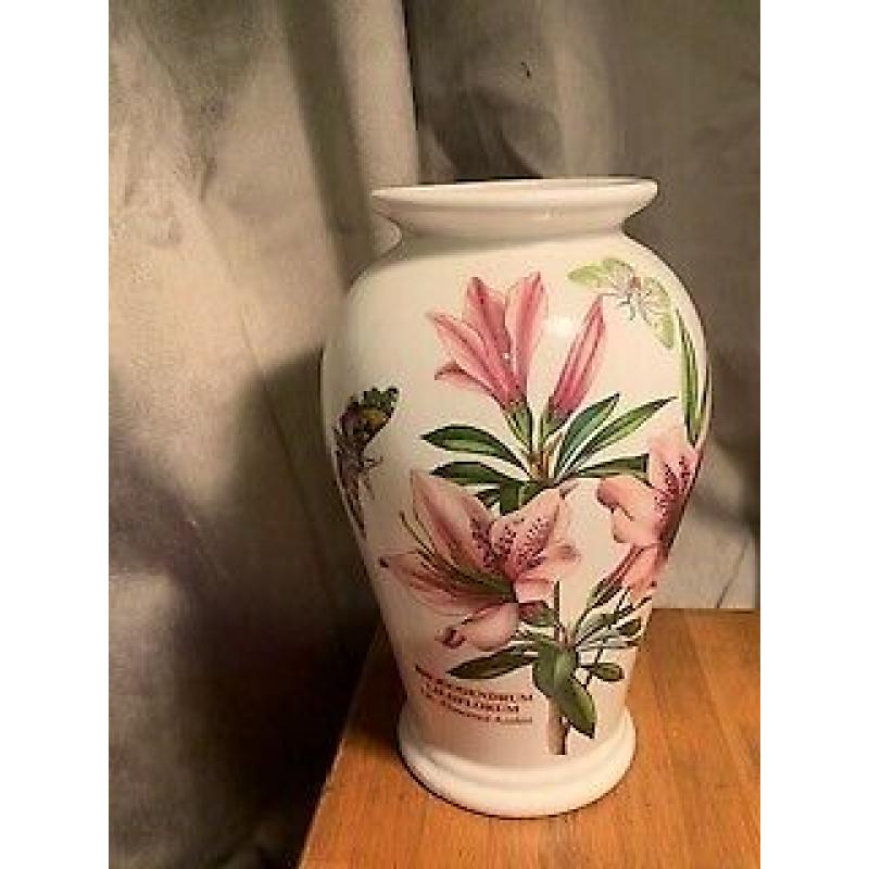 REDUCED PRICE! Portmeirion Vase - Stunning Garden &Butterflies design - NEW