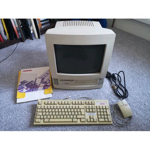 Retro Vintage Compaq Presario CDS 524 All In One PC