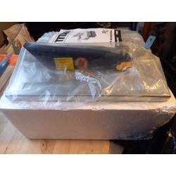 New Titan 600w tile cutter