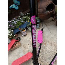 Pink flicker 3 wheel scooter