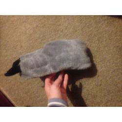 Monster paw slippers UK 4-7