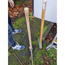 Ladder x2 pic ax and sledgehammer