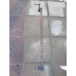 VINTAGE ?RECORD? 4 FOOT STEEL FRAME CRAMP. VGC