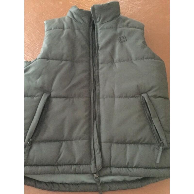 BOYS AND GIRLS MOUNTAIN WAREHOUSE BODYWARMERS