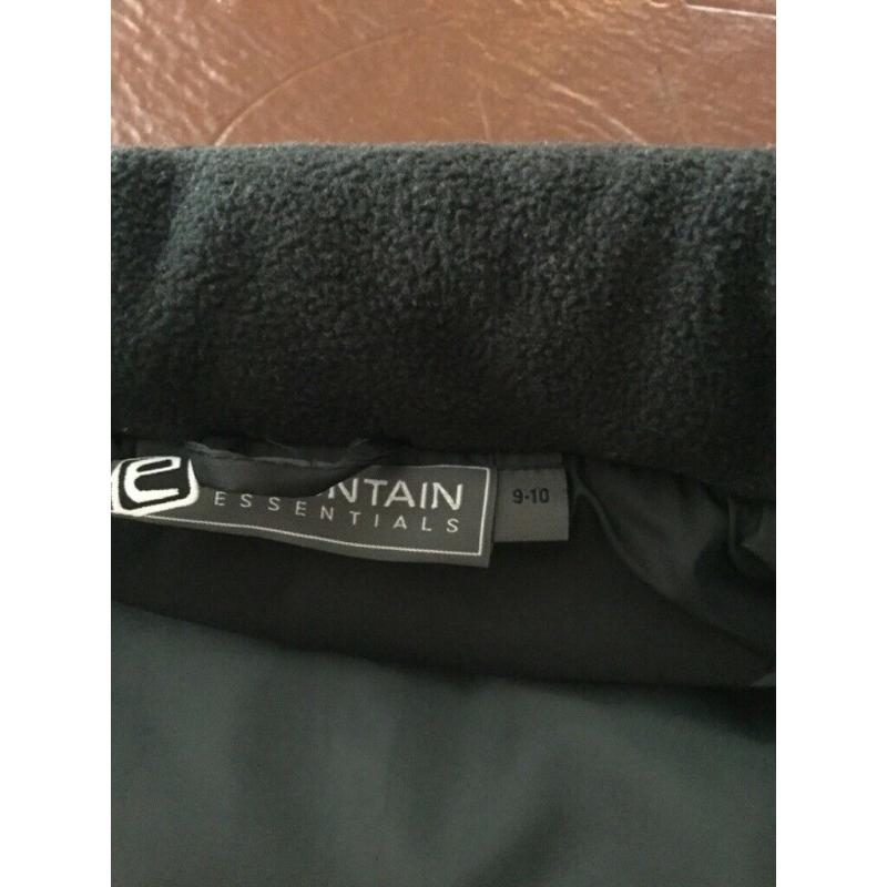 BOYS AND GIRLS MOUNTAIN WAREHOUSE BODYWARMERS