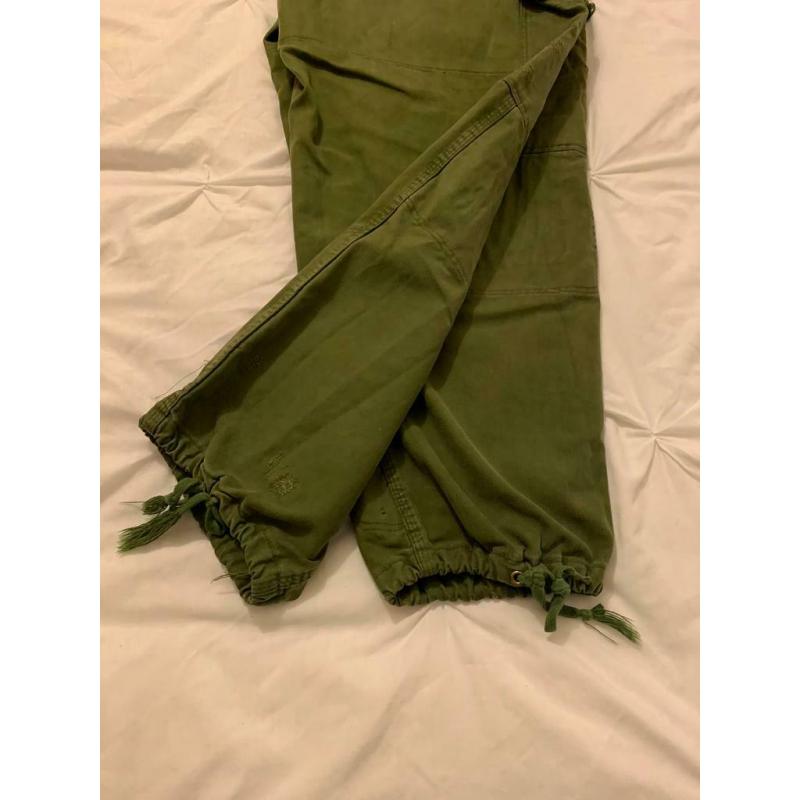 Military design trousers